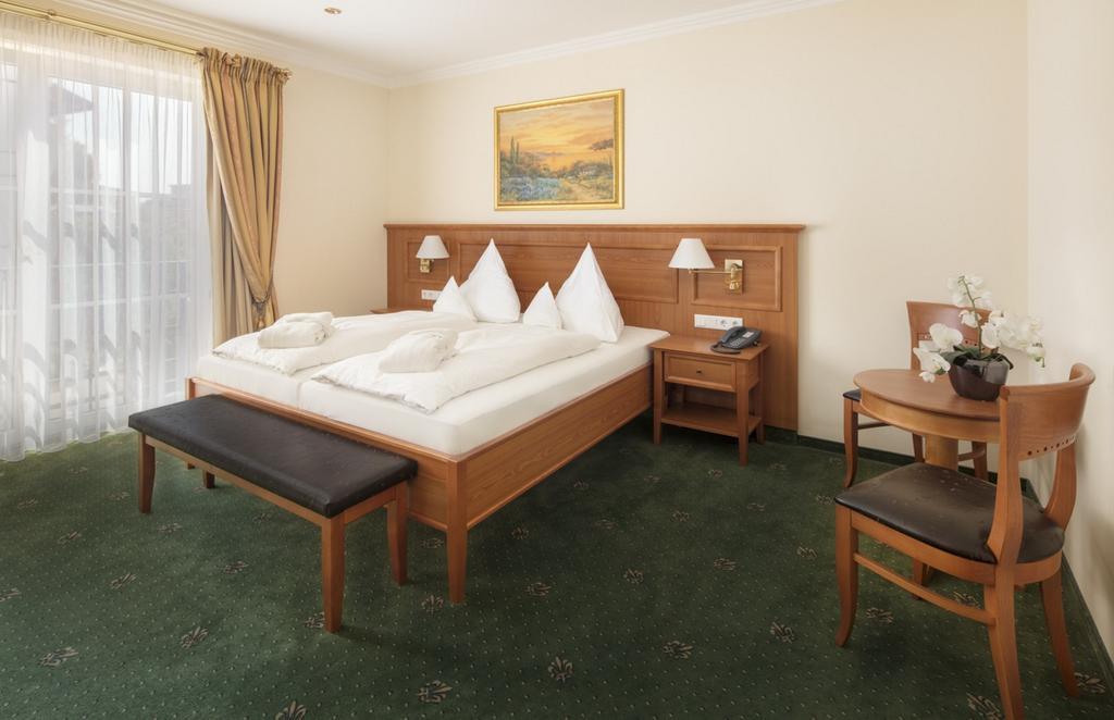 Hotel Schweizer Hof Thermal Und Vital Resort (Adults Only) Bad Füssing Buitenkant foto