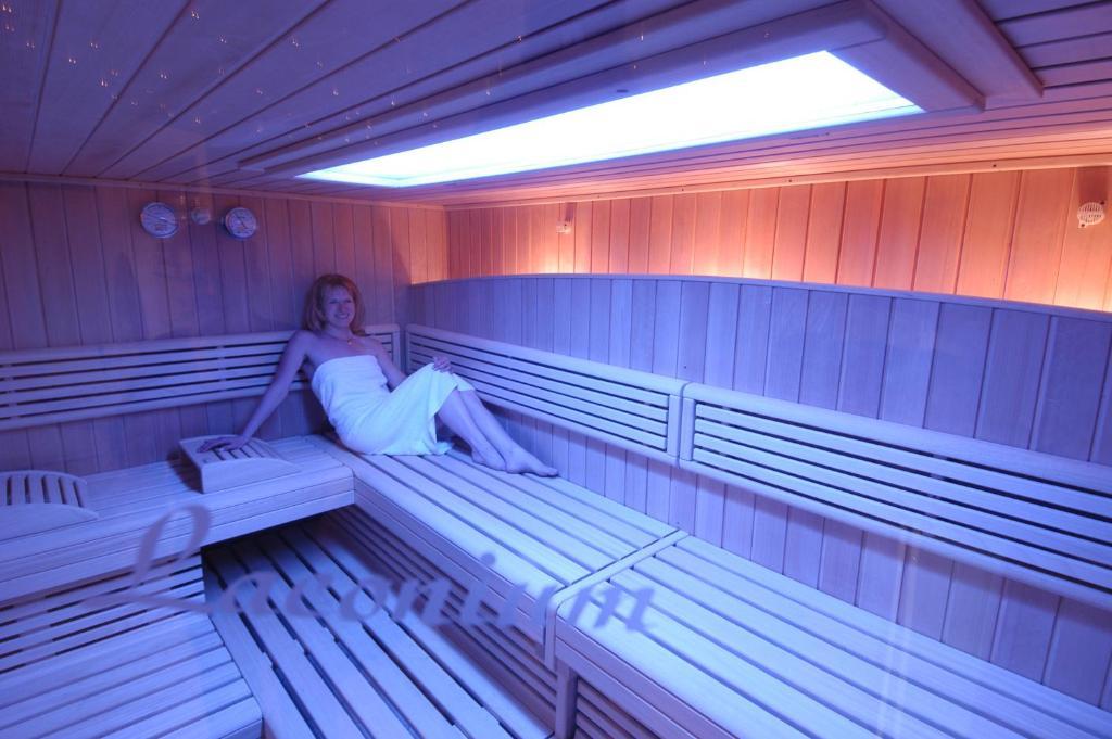 Hotel Schweizer Hof Thermal Und Vital Resort (Adults Only) Bad Füssing Buitenkant foto
