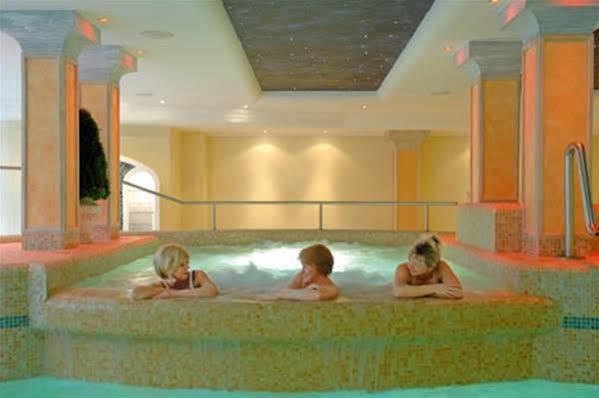 Hotel Schweizer Hof Thermal Und Vital Resort (Adults Only) Bad Füssing Buitenkant foto